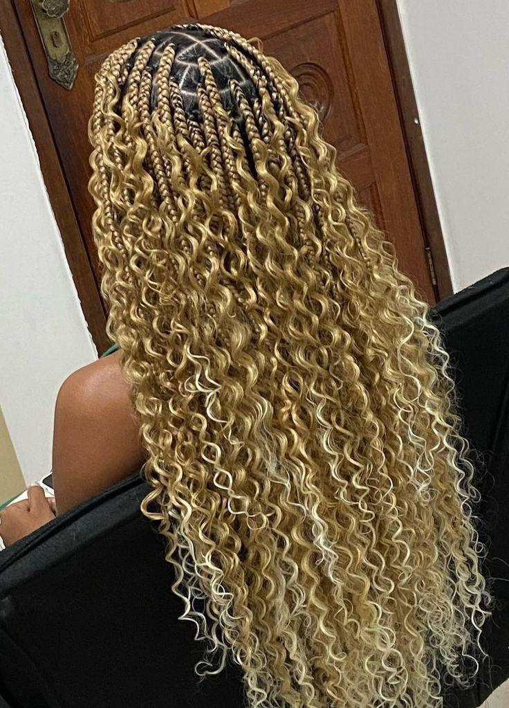 Curly braid style